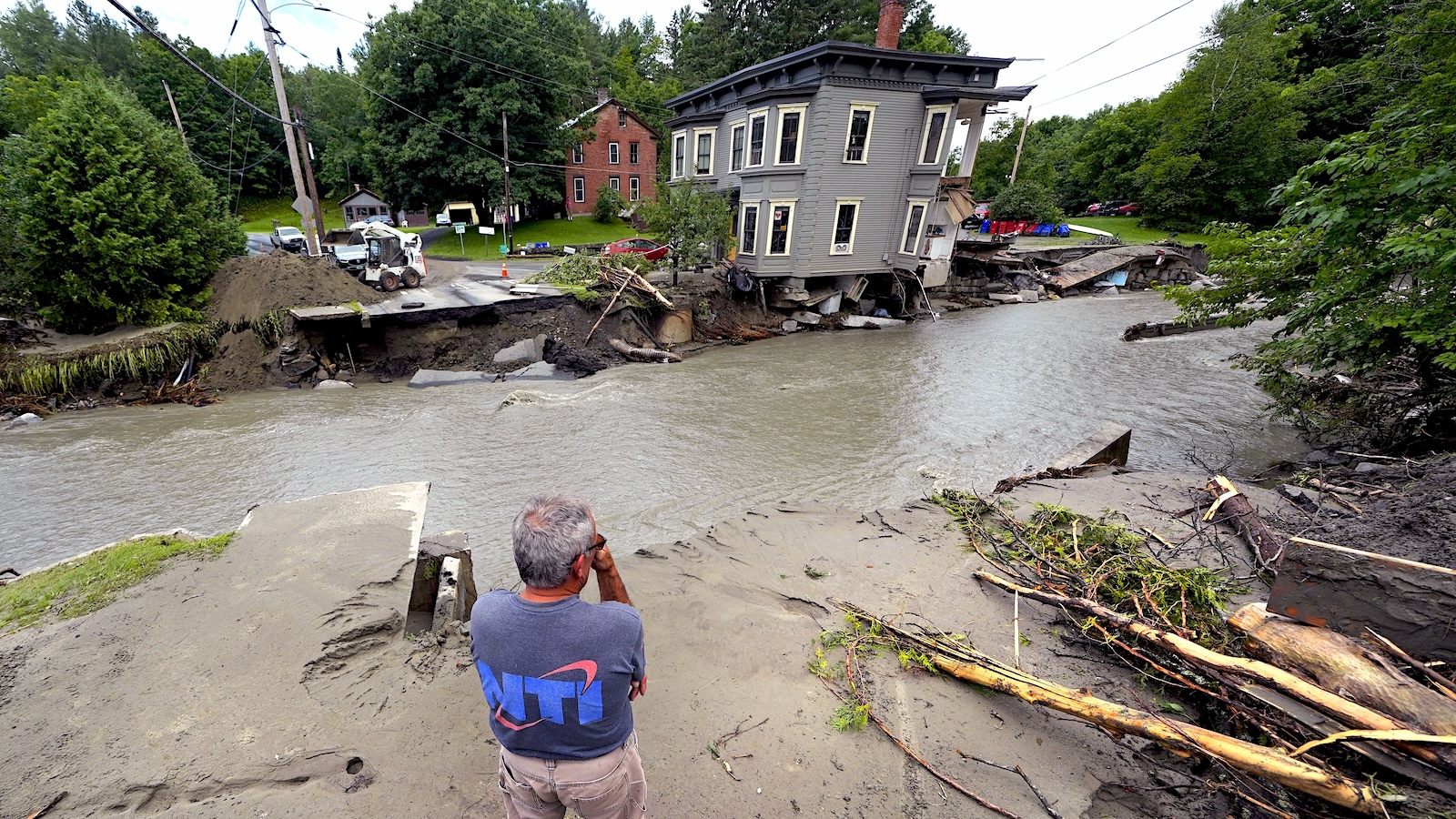 In Vermont, a Push to Forestall Flooding or Get Out of the Manner