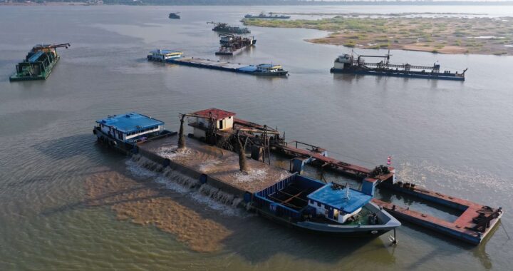 On the Mekong, Sand Mining Threatens the River and a Method of Life